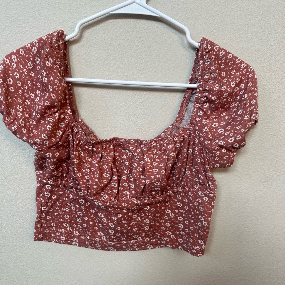 SHEIN Rust Floral Crop Top SMedium